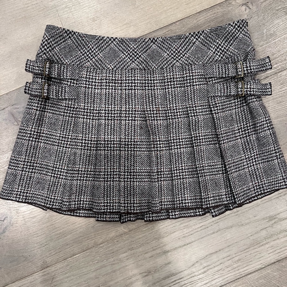 Juicy couture pleated mini skirt